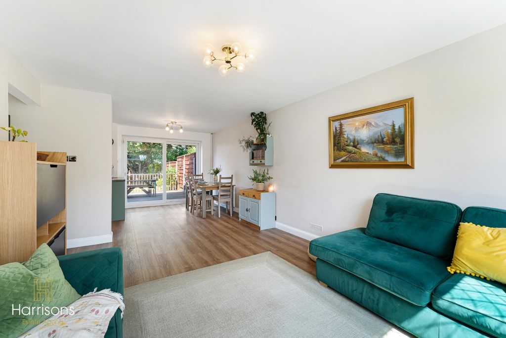 Property photo 2 of 30 5315933