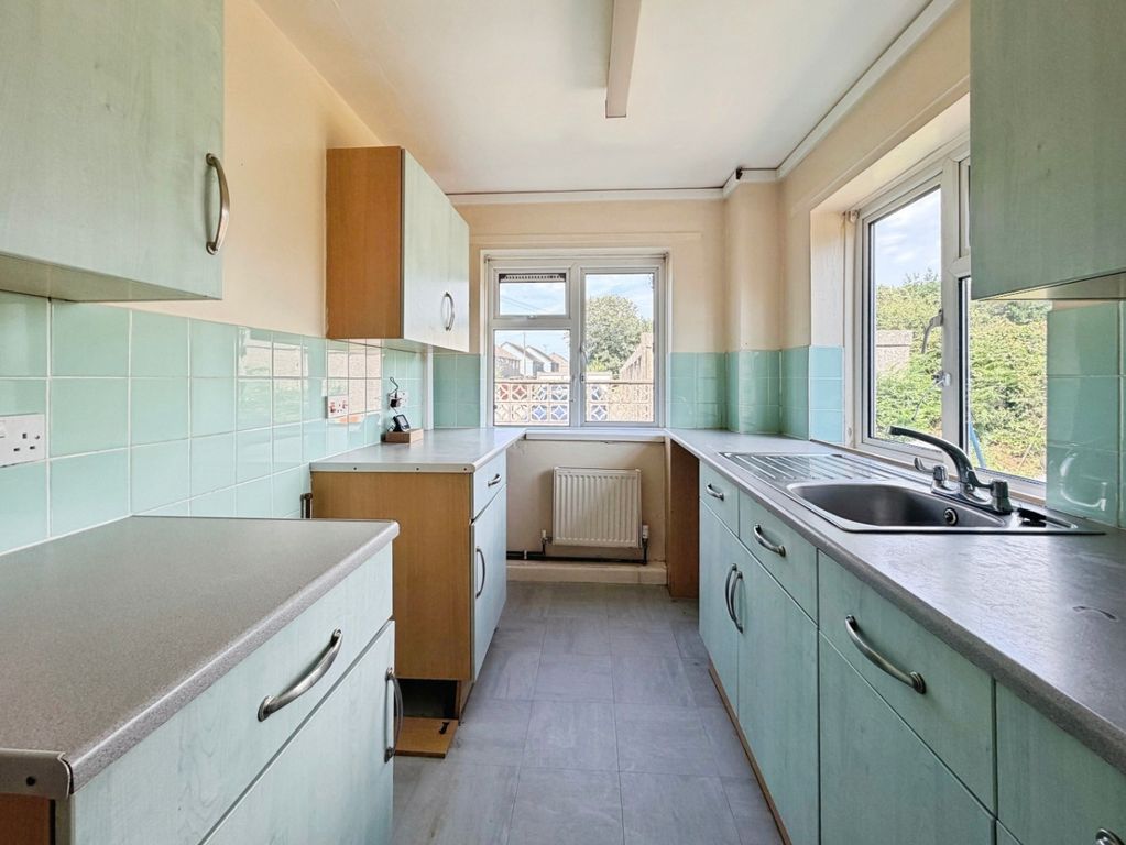 Property photo 2 of 11 5325555