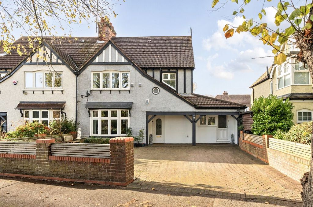 Property photo 1 of 20