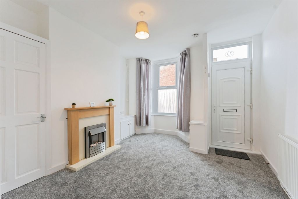 Property photo 2 of 16 Image