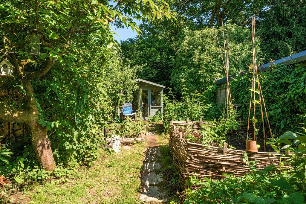 Property photo 2 of 12 2