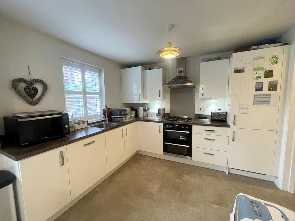 Property photo 3 of 13 5.Jpg