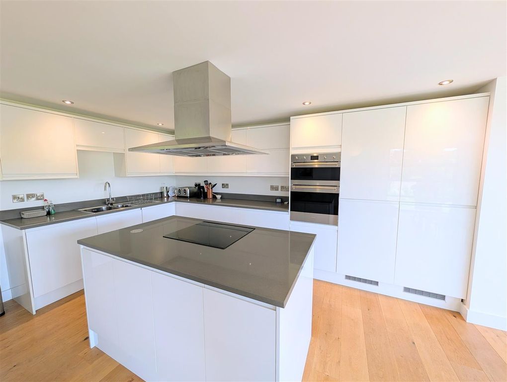 Additional image 5 of 2 bed flat for saleFryers Gate, Hereford HR4