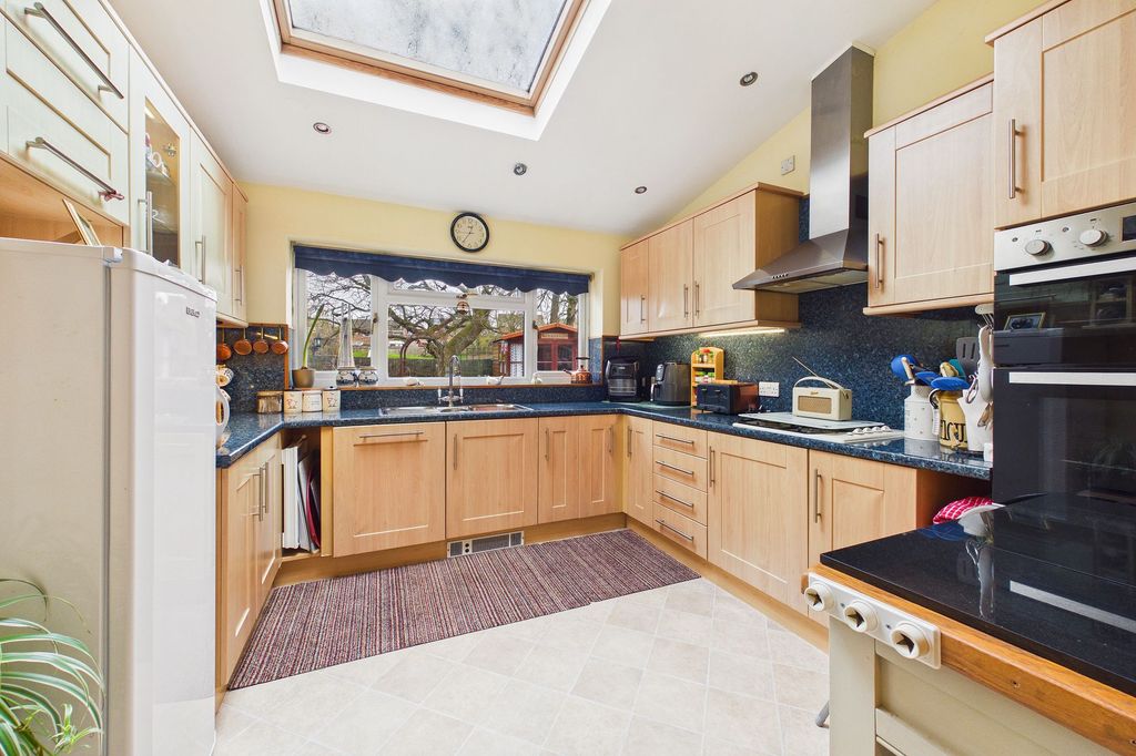 Property photo 2 of 15