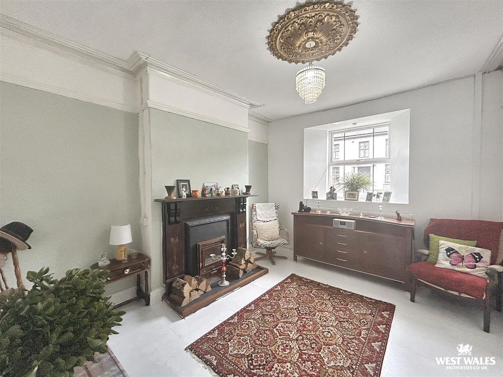 Property photo 2 of 60 Img_9619.Jpg