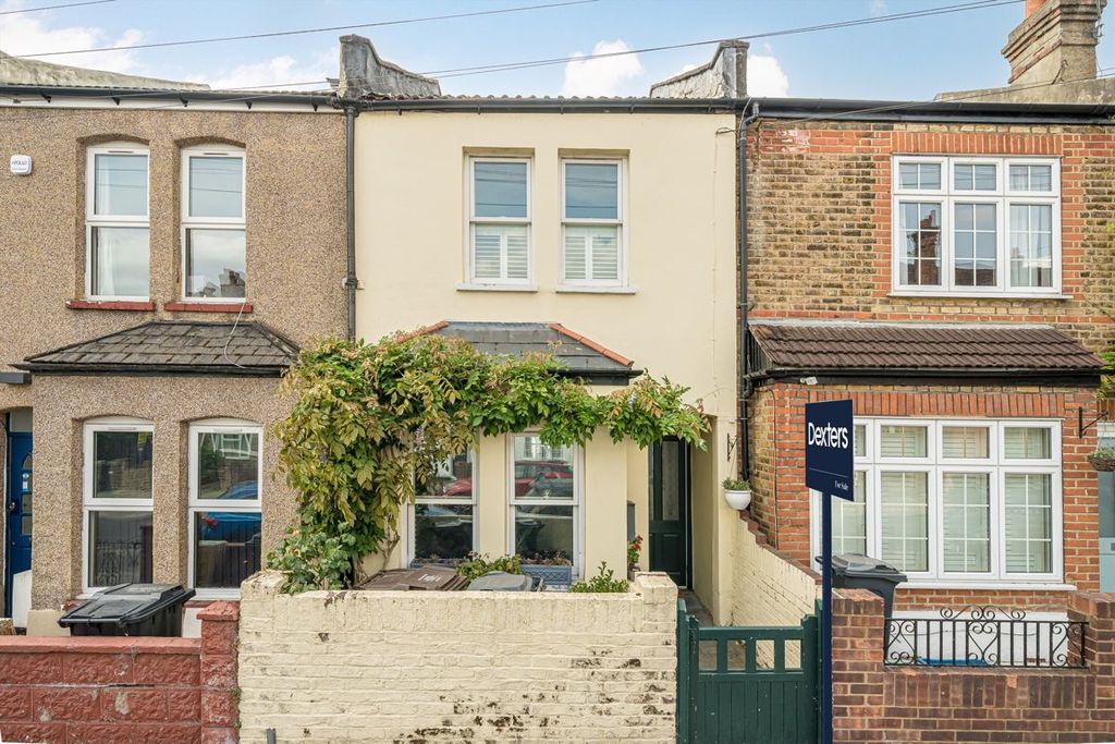 Property photo 1 of 7