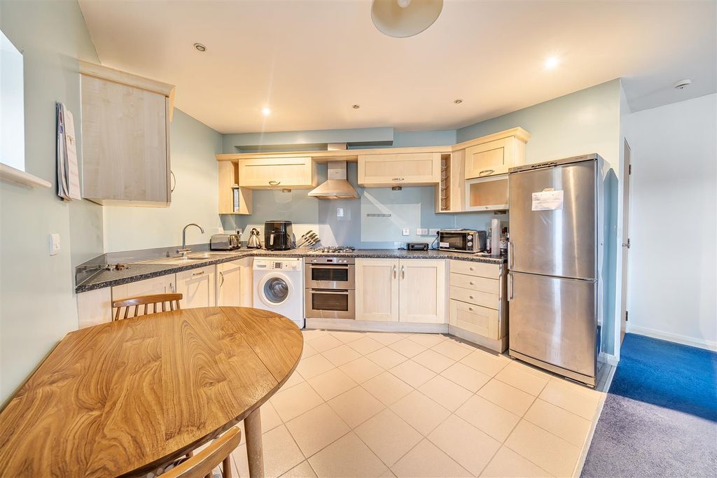 Property photo 2 of 12 Kitchen/Diner