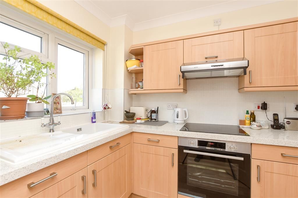 Property photo 1 of 9 Kitchen