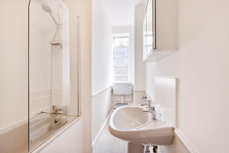 Property photo 3 of 8 Photo 3