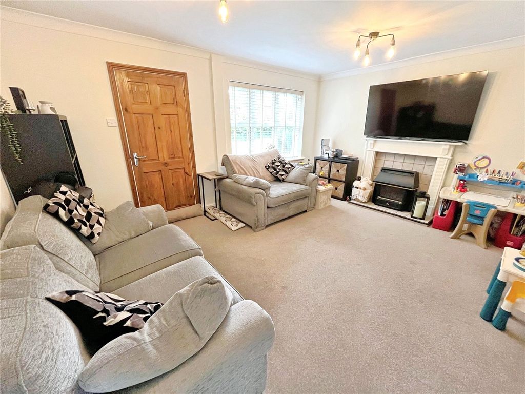 Property photo 2 of 11 Picture No. 20