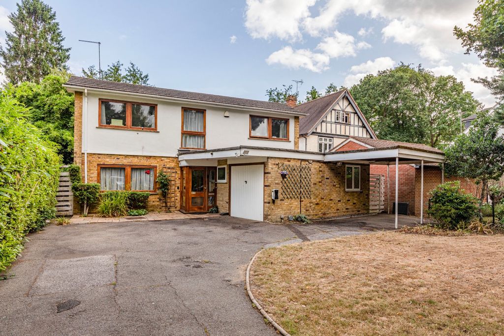 Property photo 1 of 39 Picture No. 32