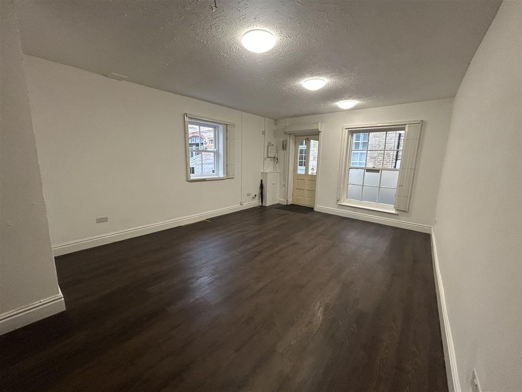 Property photo 2 of 13 Img_0747.Jpeg