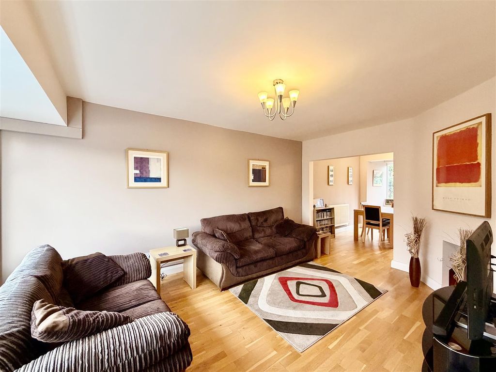 Property photo 2 of 22 2