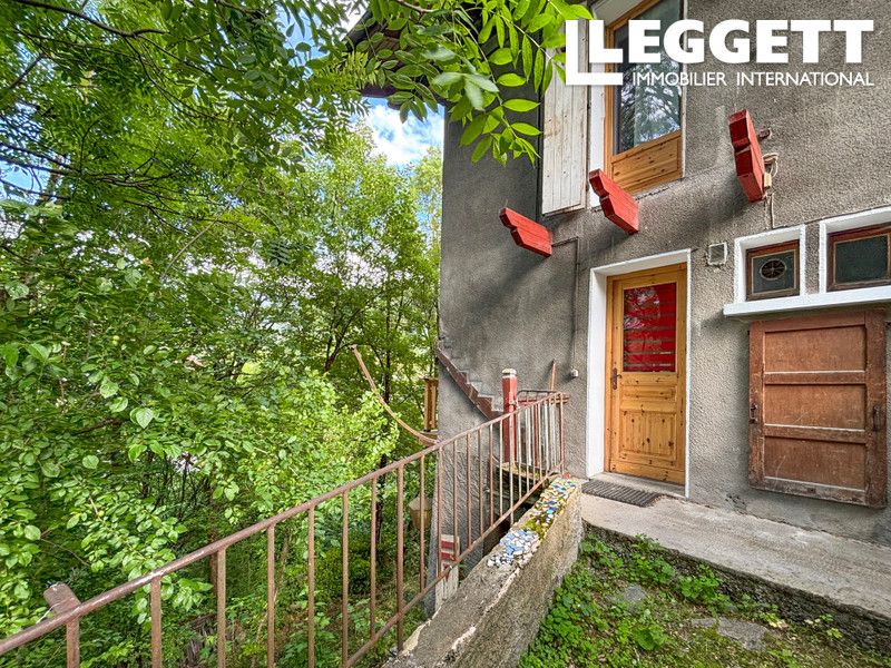 Property photo 2 of 10