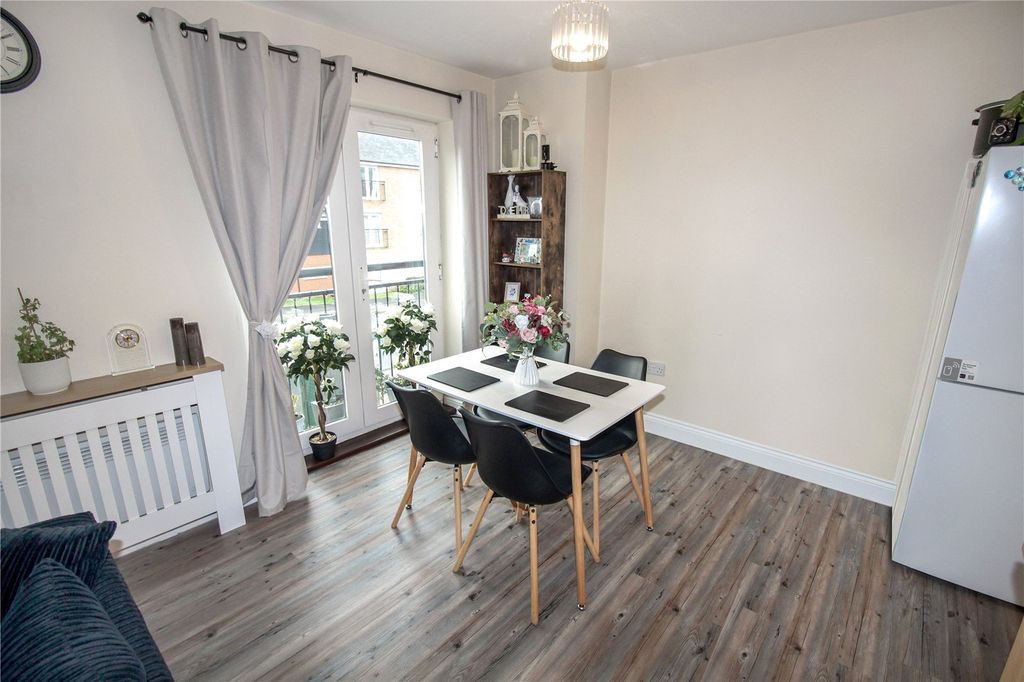 Property photo 3 of 11 Picture No. 08