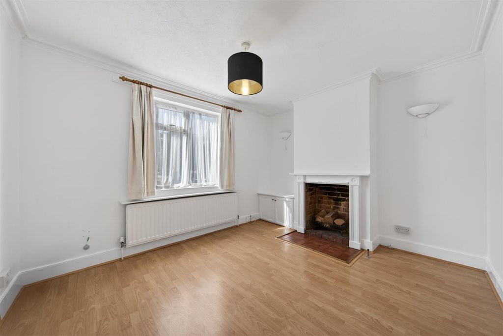 Property photo 3 of 19 5Churchst10.Jpg