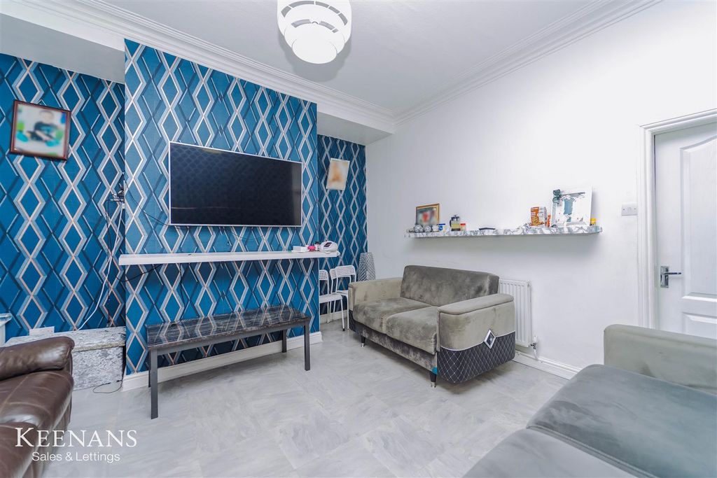 Property photo 2 of 18 9.Jpg