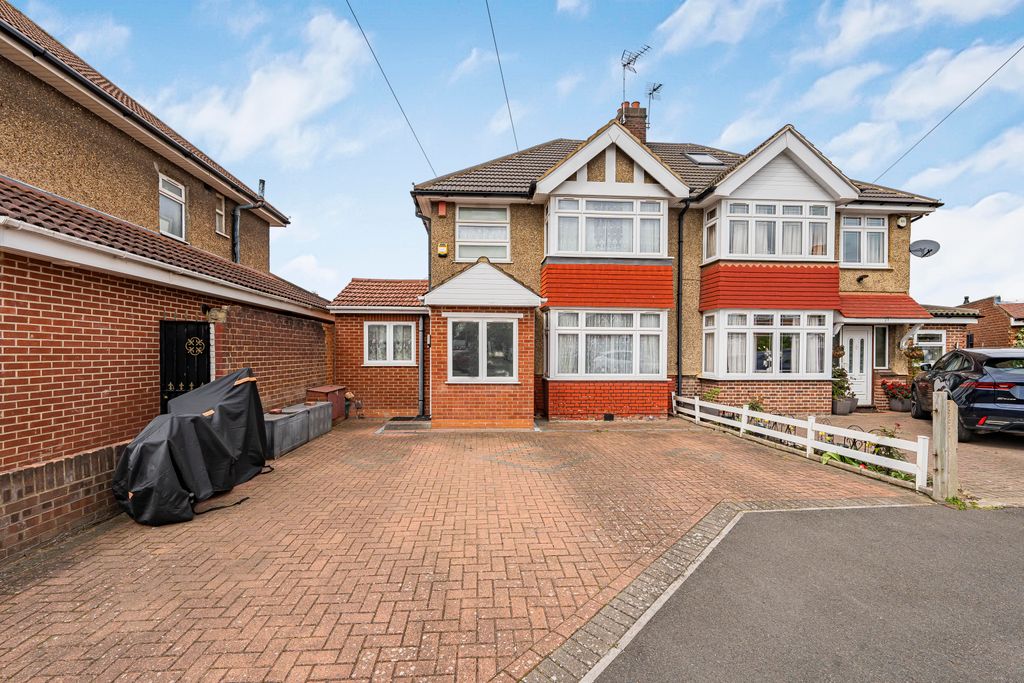 Property photo 1 of 9