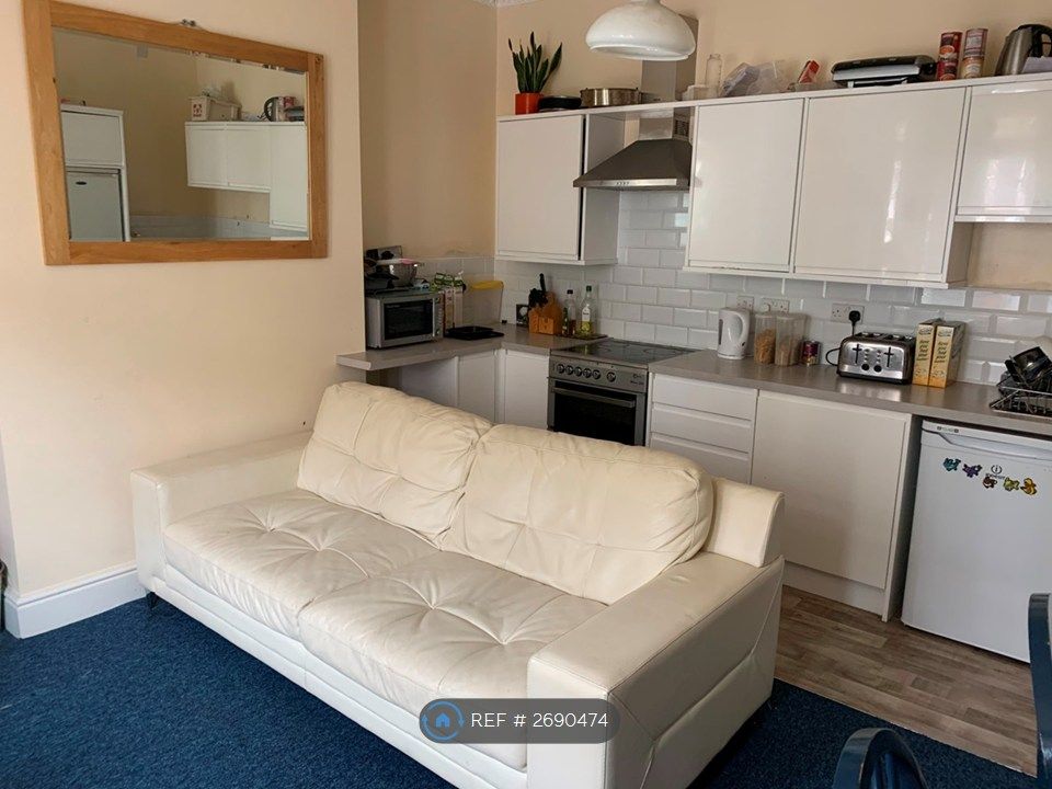 Property photo 3 of 8