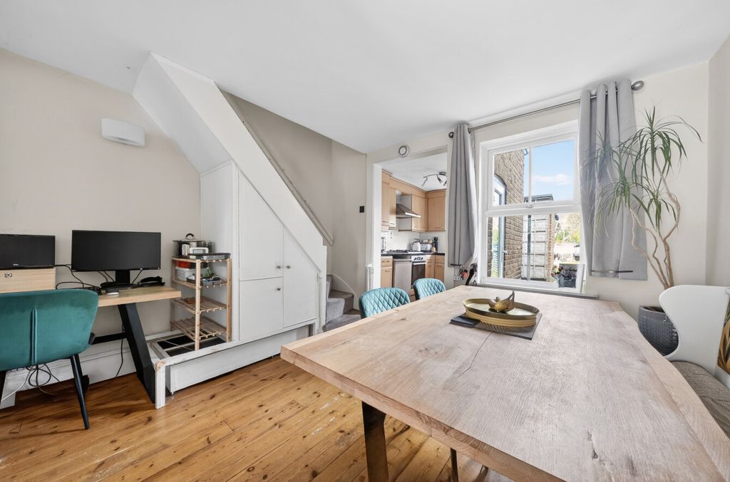 Property photo 3 of 18 1434112-16-69c402...