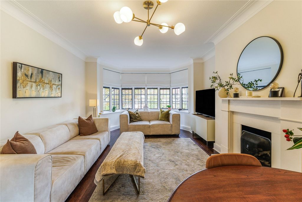 Property photo 3 of 11 Picture No. 33