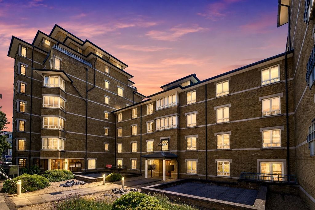 Property photo 1 of 20 Pent House Nightingale.Jpg
