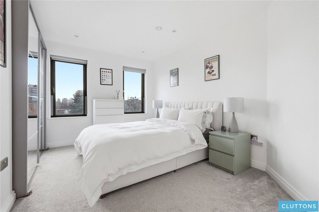 Property photo 3 of 11 Picture No. 10