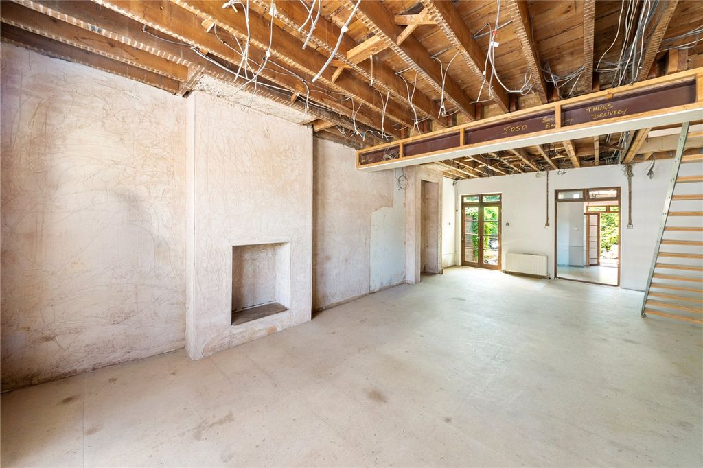 Property photo 2 of 19 Picture No. 03