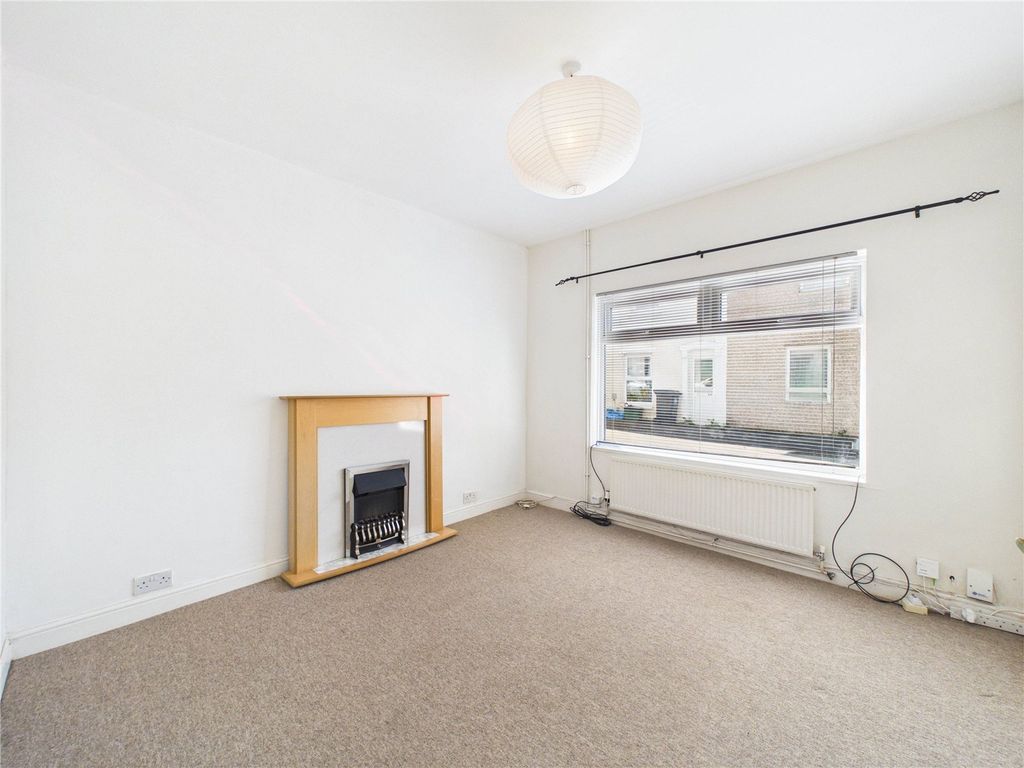 Property photo 2 of 18 Picture No. 21