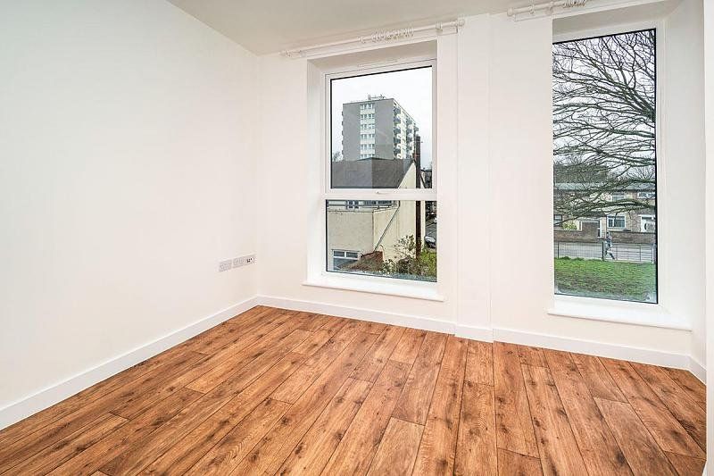 Property photo 2 of 12 Picture No. 08