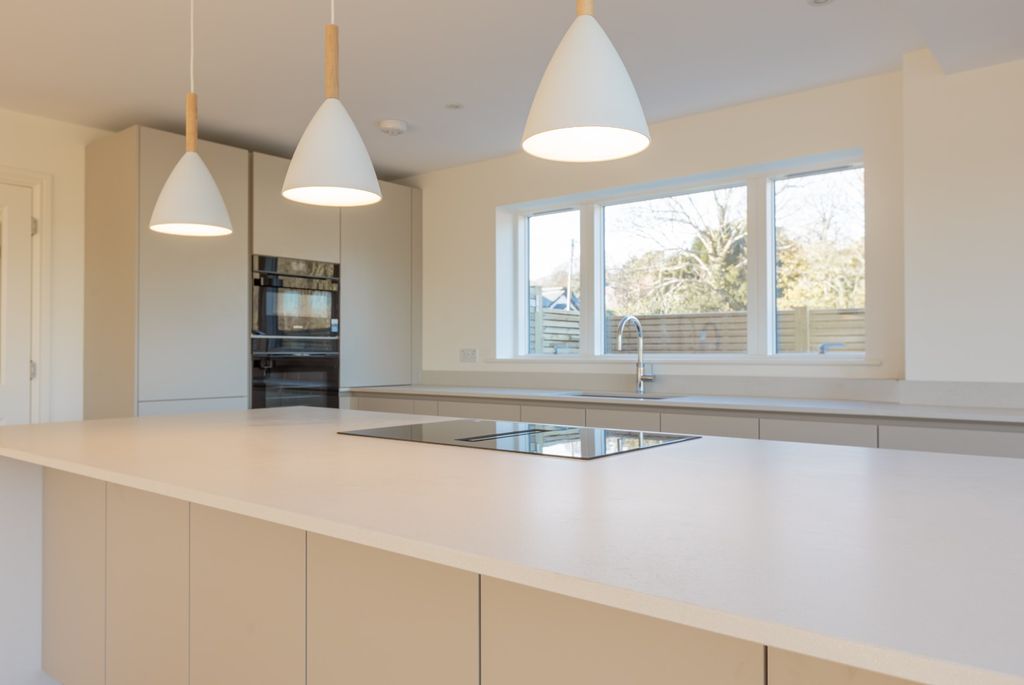 Property photo 3 of 32 4740985