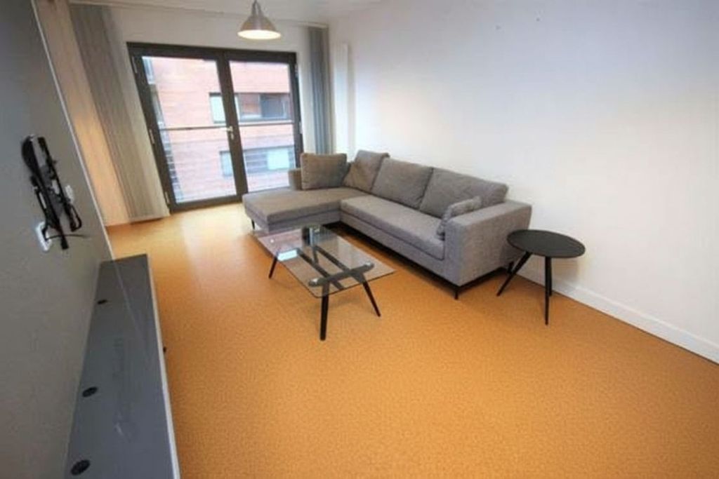 Property photo 2 of 9