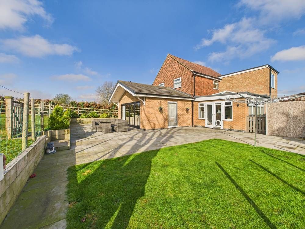 Property photo 3 of 23