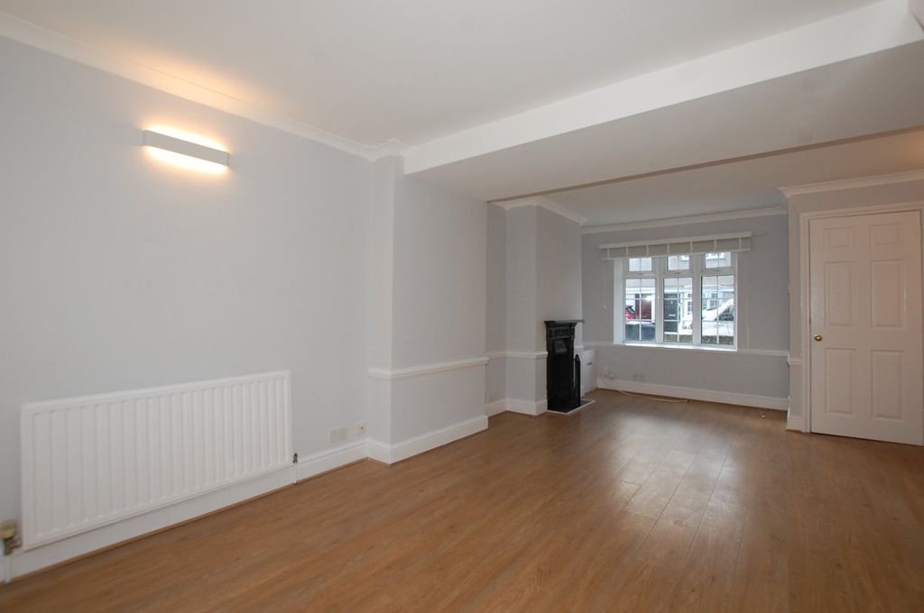 Property photo 2 of 8 Reception Room