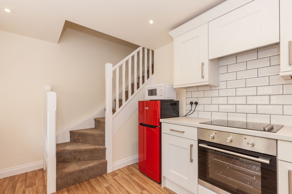 Property photo 2 of 10 61019