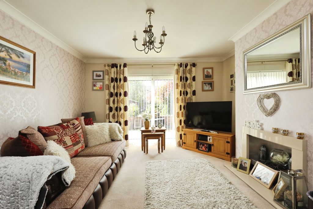 Property photo 2 of 15