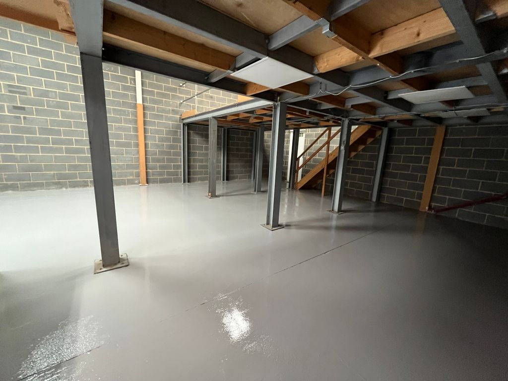 Property photo 3 of 4