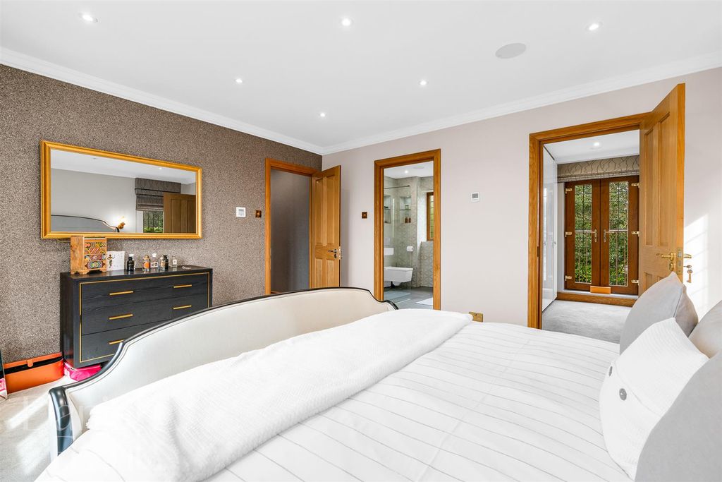 Additional image 24 of 5 bed detached house for saleWest View, Loughton IG10