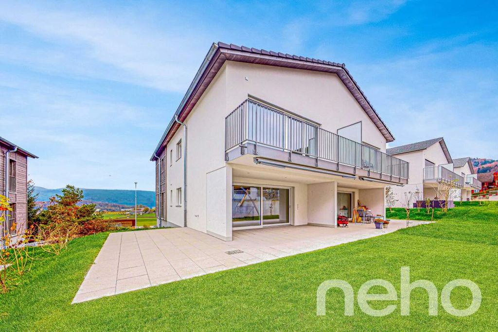 Property photo 2 of 13