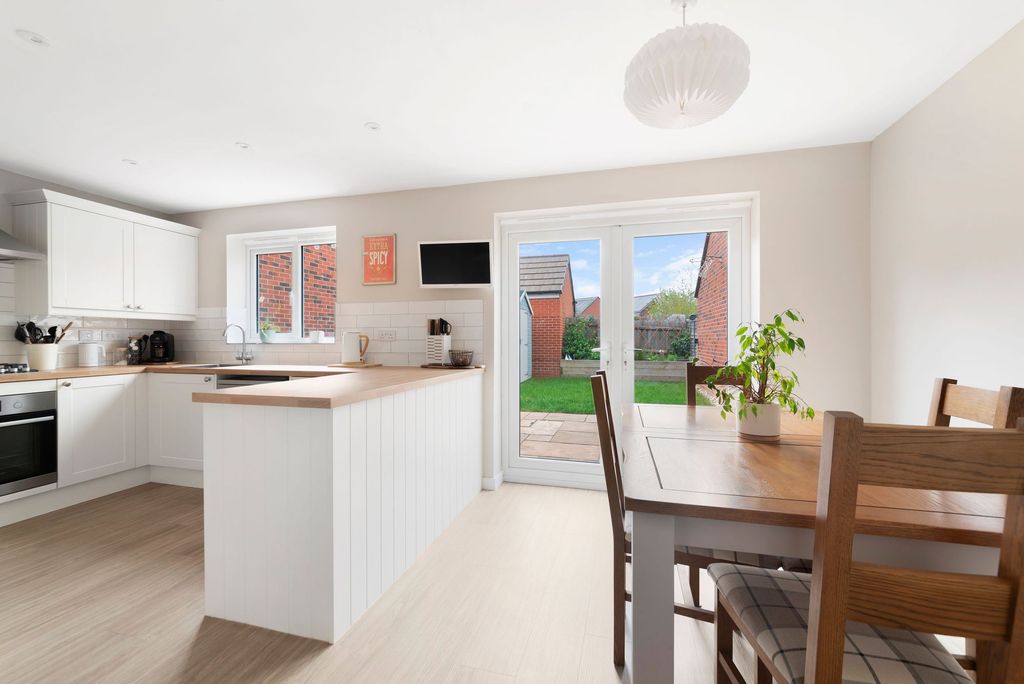 Additional image 6 of 3 bed detached house for saleJeacock Grove, Pershore WR10