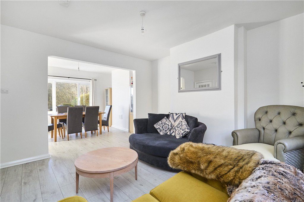 Property photo 2 of 14 Sitting Room