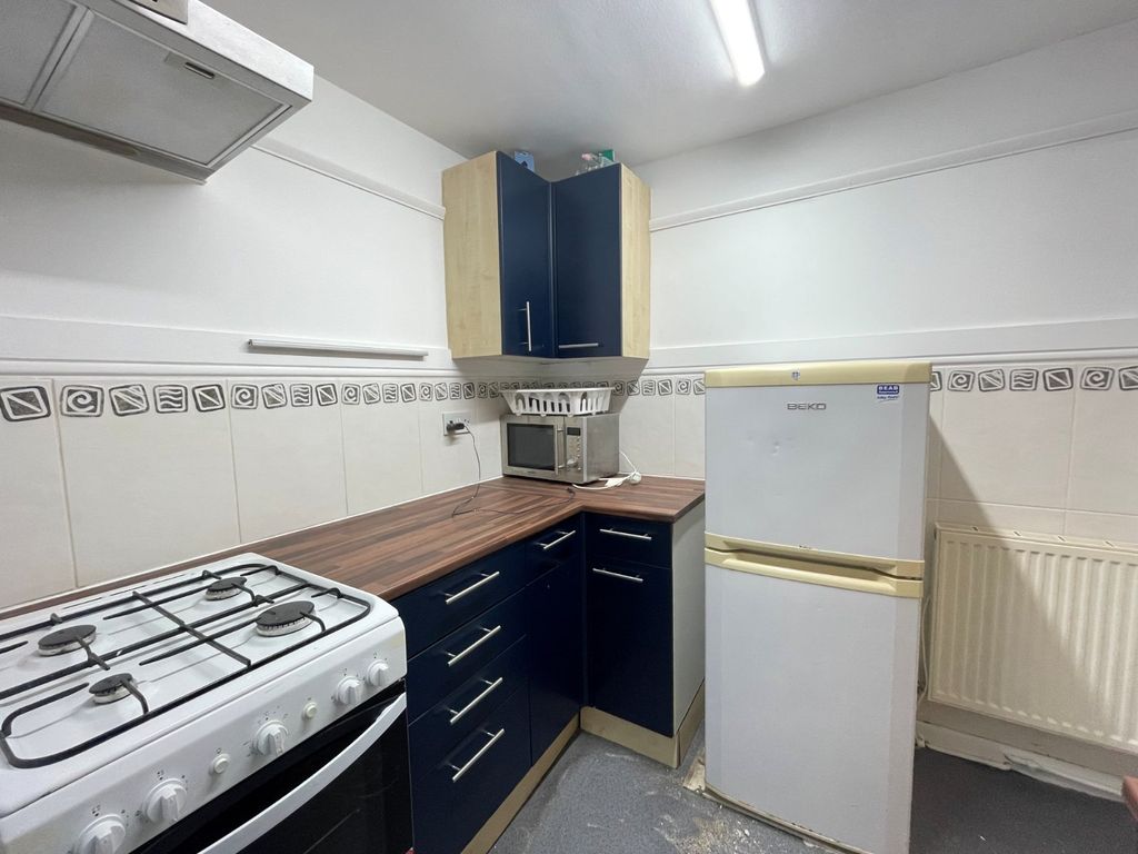 Property photo 3 of 7 Picture No. 10