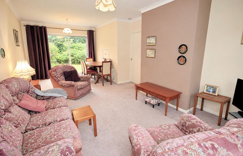 Property photo 2 of 21 Lounge/Dining Room
