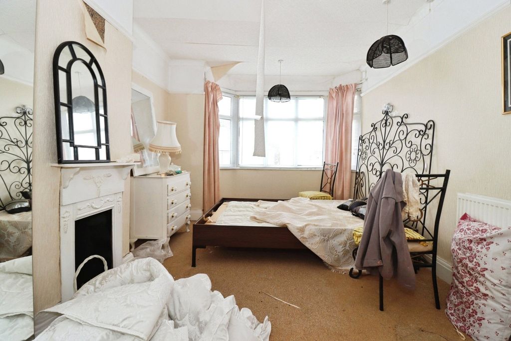 Property photo 2 of 15 Pbox-Img.Jpg