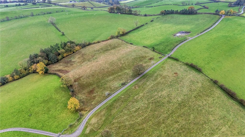 Property photo 3 of 14 Picture No. 27