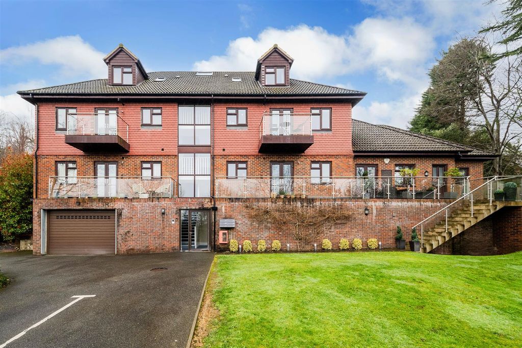 Property photo 3 of 12 Windwood (10).Jpg