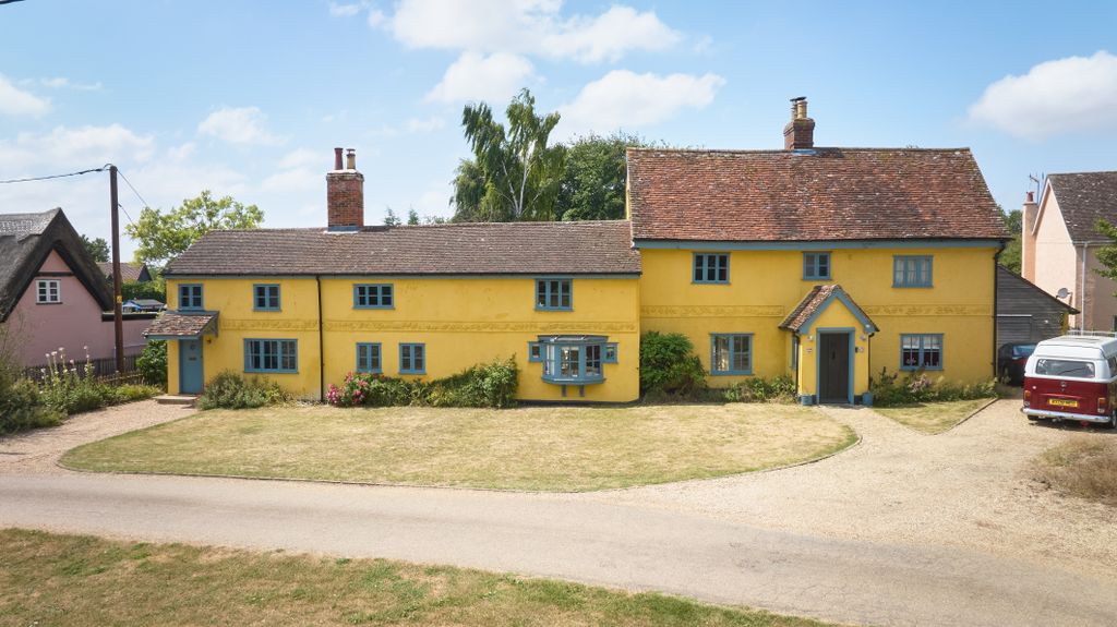 Property photo 1 of 32