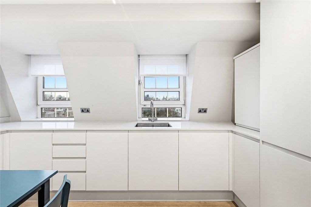 Property photo 2 of 17 Kitchen