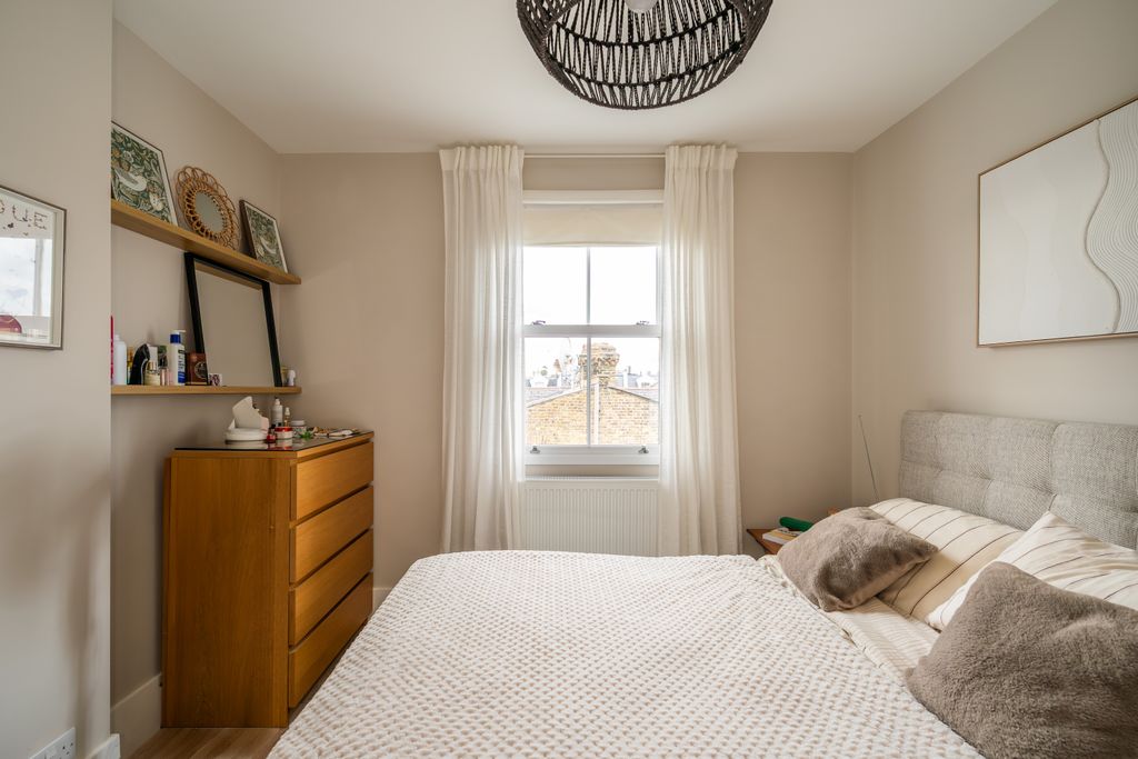 Property photo 3 of 17 3