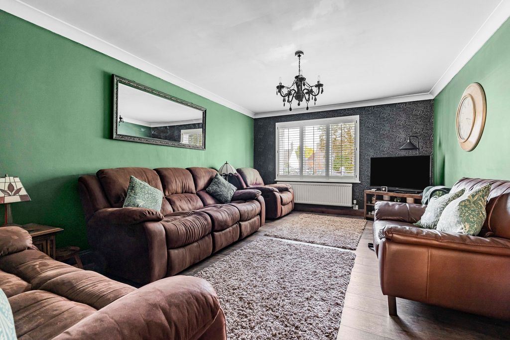 Property photo 2 of 21